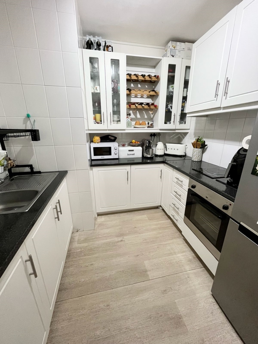 1 Bedroom Property for Sale in St Georges Park Eastern Cape